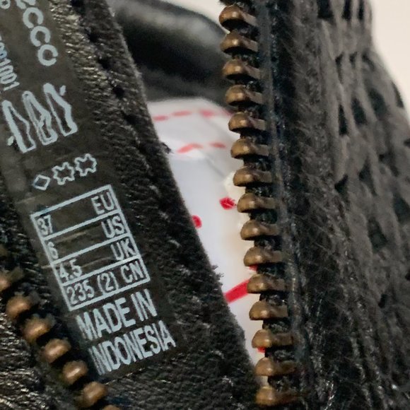 Ecco Womens Black Soft 7 Leather Side Zipper Ankle Casual Sneaker Shoes Size 6 - Picture 9 of 9